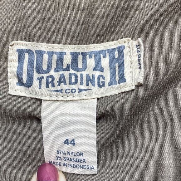 Duluth Trading Company Tan Flex Dry On The Fly Relaxed Fit Shorts Size 44 - Picture 3 of 10